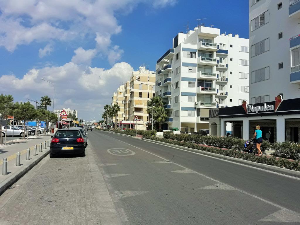 16 Sandy Beach Larnaca Esterno foto