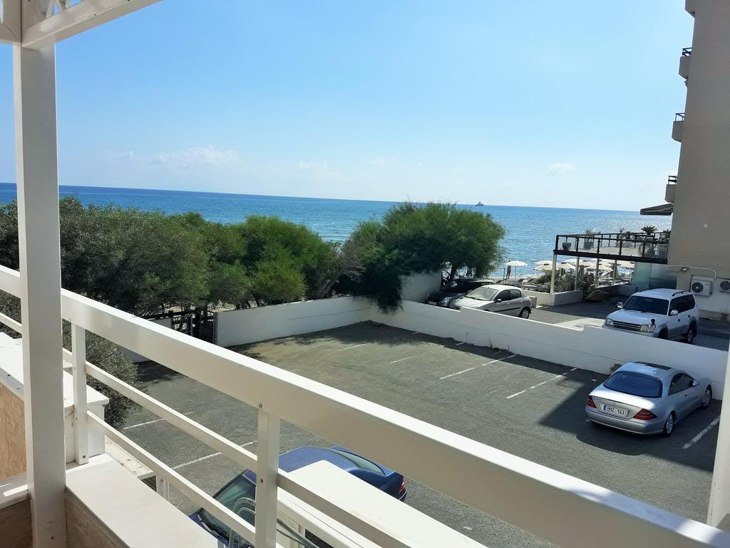 16 Sandy Beach Larnaca Esterno foto
